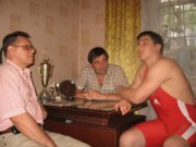 Днепродзержинский борец взял серебро на состязаниях в Харькове