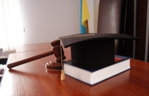 судья Федорищев С.С пошел думать в совещательную комнату — про судьбу детского комплекса «Солнечный мир»?