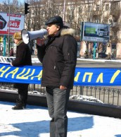Митинг ко дню рождения Шевченко прошел в Днепродзержинске