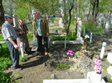 могила потсрадала