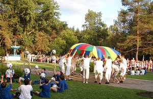 Детская страна открывает двери