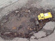 Дорожники забыли про пешеходов дороги