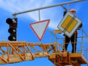 В Днепродзержинске в этом году установят более 200 знаков установка знаков