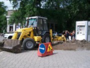 На перекрестке улицы Ковалевича и проспекта Ленина прорвало водопровод авария