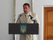 Депутат от «Народной партии» просил реабилитировать взяточника демошенко