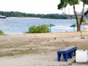 После «тематической пати» пляж превратился в мусорник мусорка пляж