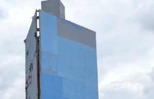 Богборд с бабушкой и котом заклеили