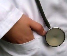 Днепродзержинских врачей простимулировали почти на 300.000 грн врачи