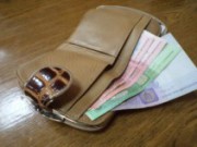 Пенсионера ограбили, но скрыться преступнику не удалось пенсионер деньги