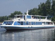 «Днепровский меткомбинат» выставил на продажу теплоход теплоход ДМК