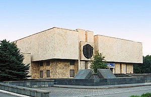 Городской музей рассчитывает на сотрудничество с Фондом Ахметова музей