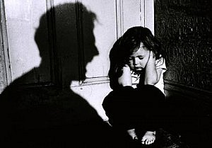 насилие над детьми