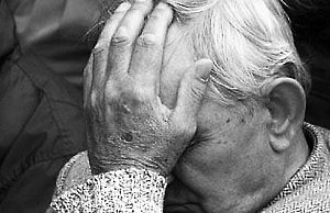 Мошенники развернули деятельность в Днепродзержинске пенсионер