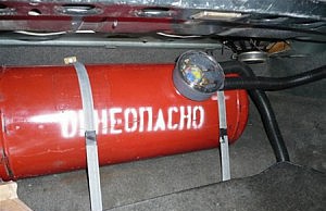 В Днепродзержинске в жилом доме чуть не взорвался баллон баллон