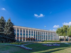 В кабинетах власти Днепродзержинска новые назначения горсовет