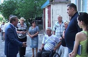 В городе появился первый подъемник для инвалидов инвалид