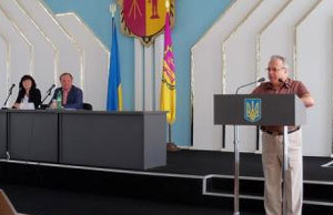 Сафронов наградил бывшего главу милиции почетным званием