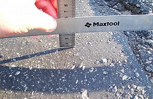 В городе нет коммунальщиков? дороги ремонт