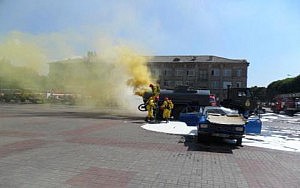 Городские спасатели организовали шоу мчс