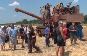 У фермеров пытаются отобрать урожай рейдерским способом куриловка рейдеры