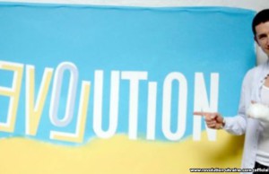 Revolution – гімн змін для України – від молодого музиканта з Німеччини