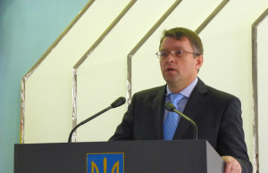 Прокуратура извинилась перед Голосным за «кислоту в лицо»