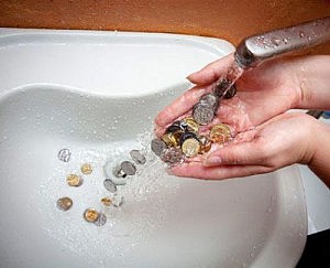 вода деньги