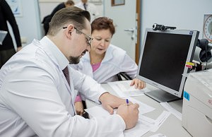 Семейные врачи должны теперь быть постоянно на связи