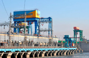 На Днепродзержинской ГЭС реконструируют гидрогенератор дгэс