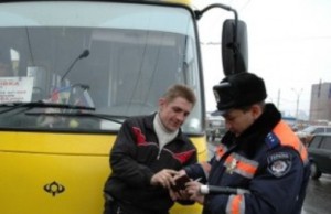 Всех городских перевозчиков обещают перед зимой проверить мвд маршрутка