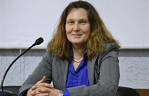 Олигархи, разложившие яйца в разные корзины, пока не могут ни на что решиться