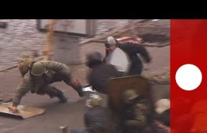 Снайперы ведут огонь по безоружным (Видео)