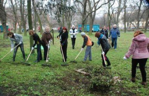 В городе прошел субботник