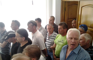 «Правый сектор» блокировал депутатов
