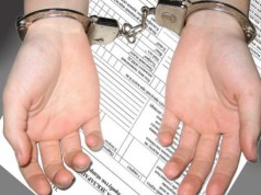 Бывшего руководителя налоговой обвиняют в злоупотреблении служебным положением