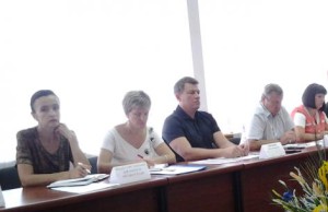 Выборы могут и подождать