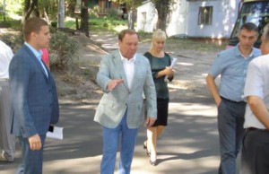 Сафронов проверил благоустройство города перед праздником