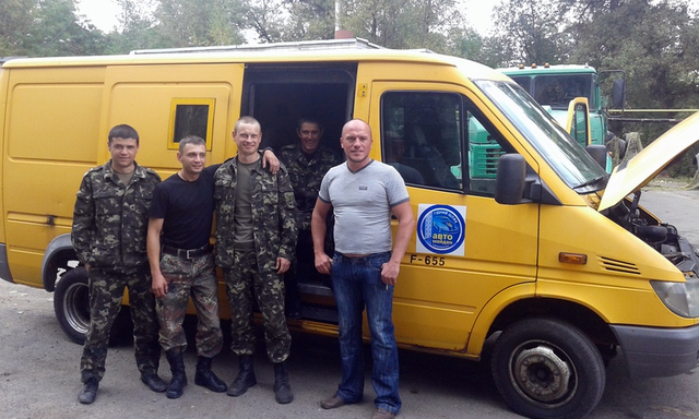 волонтеры армия помощь