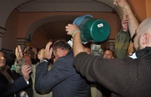 Люстрация незаметно подкралась к прокурору области