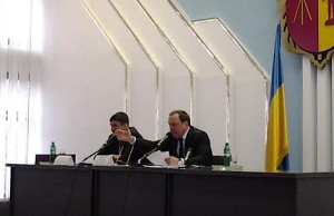 На сессии хотят уволить мэра и секретаря горсовета