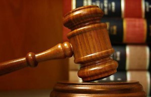 Тендер на перевозку людей начали вопреки постановлению суда