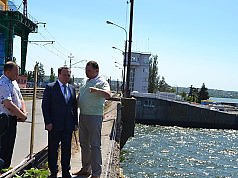 В мэрии обещают отремонтировать ограждение плотины