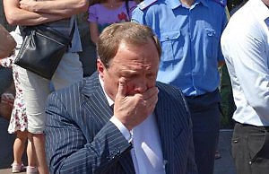 Сафронов бросил город