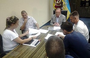 Активисты встретились с Сафроновым