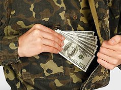 Сотруднику военкомата грозит лишение свободы до на срок до 5 лет