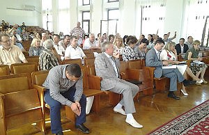 Сафронов и его команда «показали зубы» нардепу, «ДнепрАзоту» и «УкрОпу»