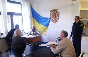 В городской избирательной комиссии искали печать