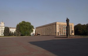 Как с помощью фейковых организаций приходят к власти