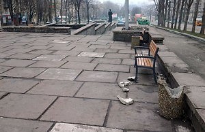 Власти благоустраивают, а вандалы разрушают