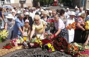 Митингом и возложением цветов почтили память жертв войны
